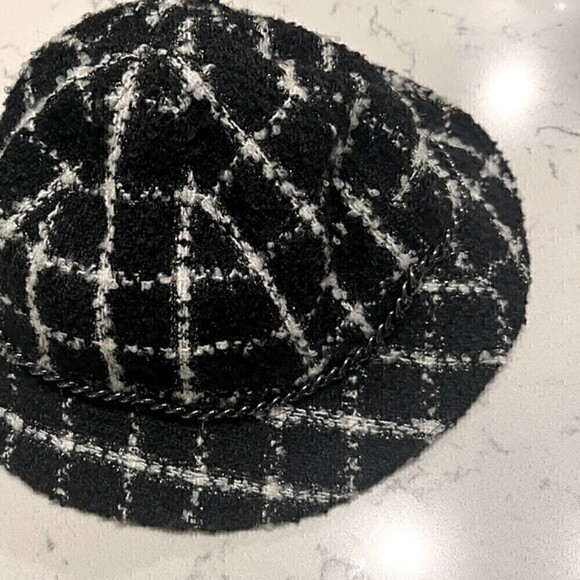 INC Chain Tweed Black Hold White Trim Chain Winter Cloche Hat NEW - Picture 5 of 8